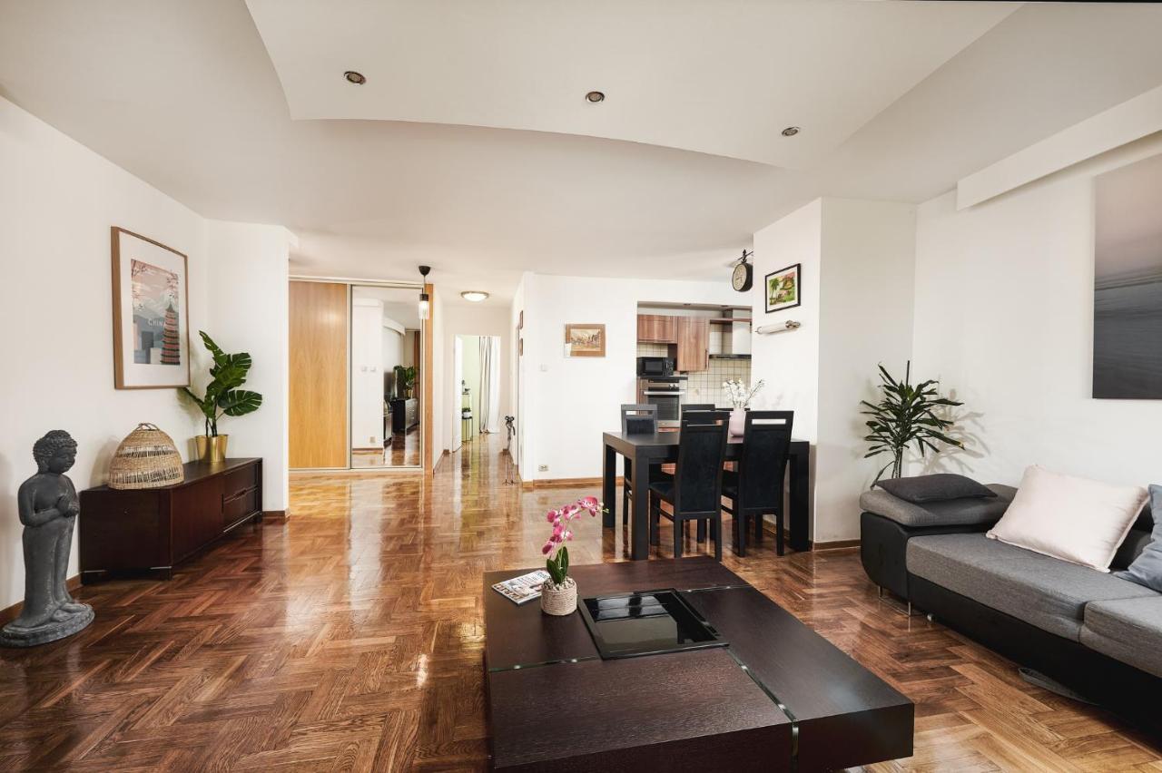 Lumina Spacious Apartment Near The Railway Station Varşova Dış mekan fotoğraf