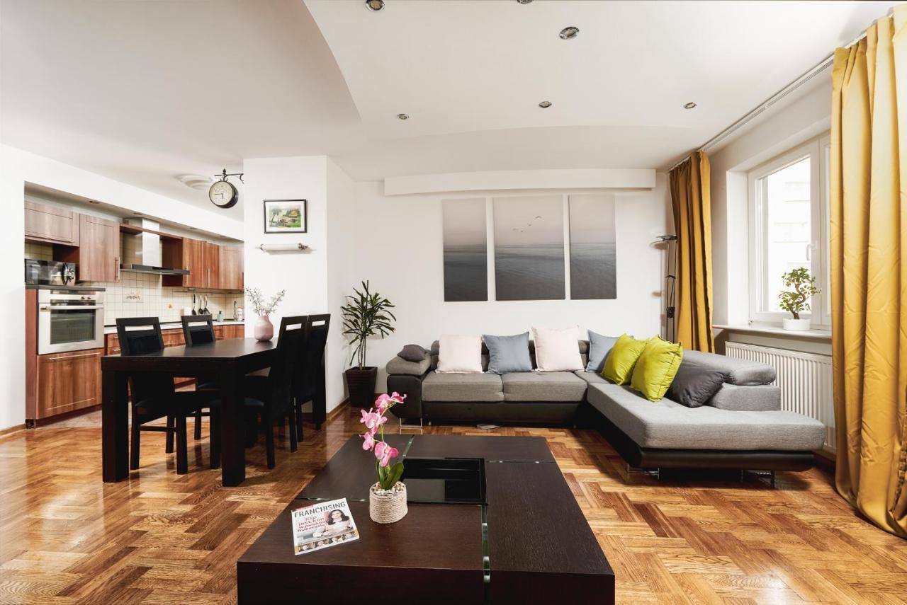 Lumina Spacious Apartment Near The Railway Station Varşova Dış mekan fotoğraf