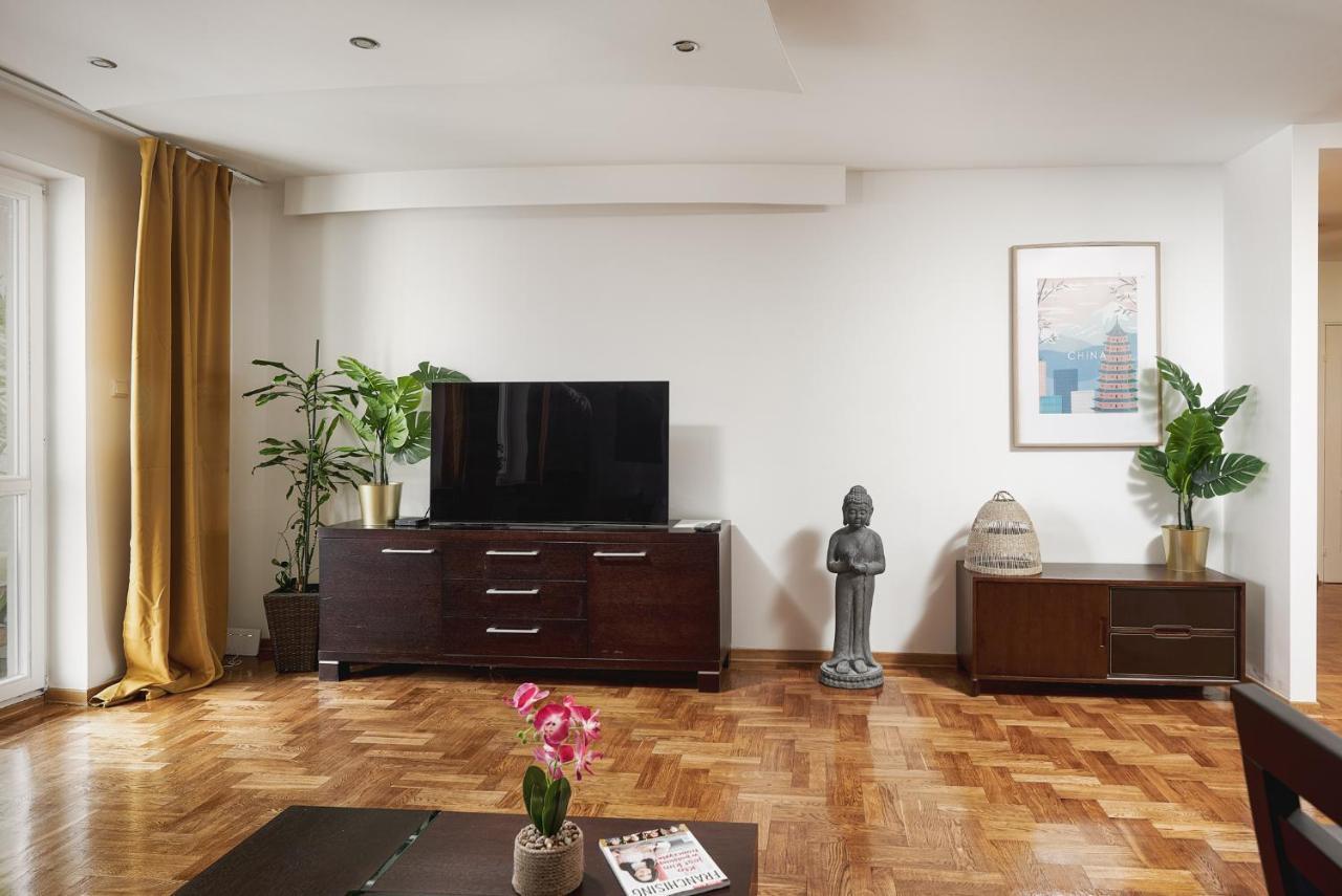 Lumina Spacious Apartment Near The Railway Station Varşova Dış mekan fotoğraf